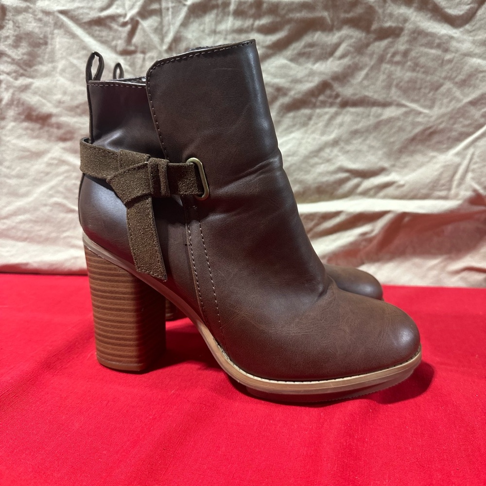AX Brown Boots(Target) - Picture 4 of 7
